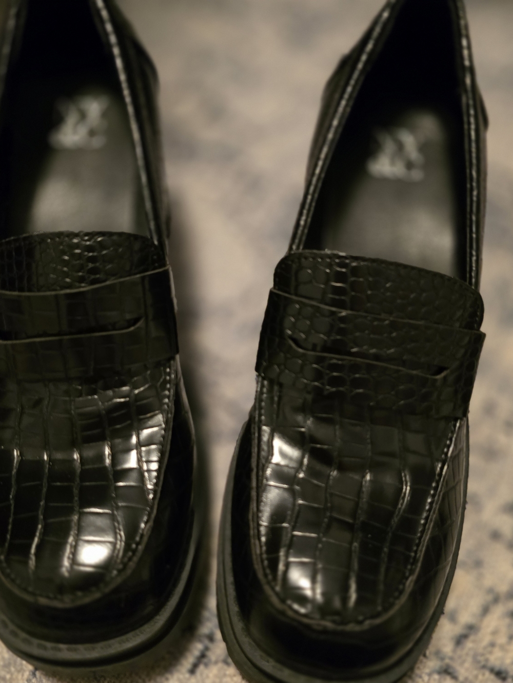 New York & Company Black Croc-Embossed Women’s Loafers